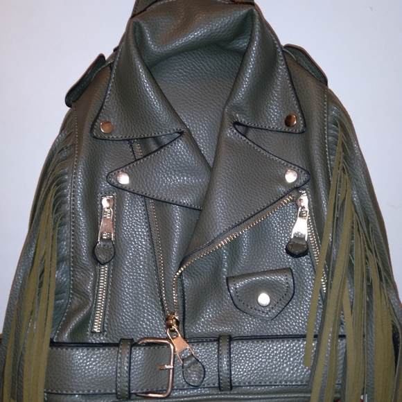 Backpack - Picture 1 of 2